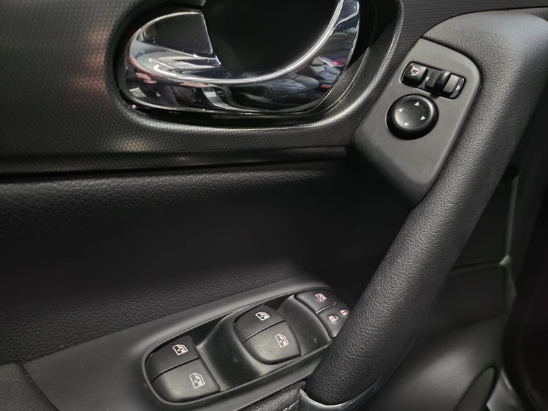 NISSAN QASHQAI 1.3 DIG-T 140cv TEKNA / TOIT PANO+CAMERA 360°+ATTELAGE/