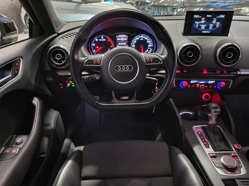 AUDI A3 2.0 TDI 150cv S-LINE / MODES DE CONDUITE+GPS+AIDE AU PARKING/