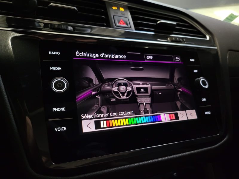 VOLKSWAGEN TIGUAN ALLSPACE 2.0 TDi DSG7 150cv R-LINE / TOIT OUVRANT / CARPLAY / LUMIERE D'AMBIANCE 