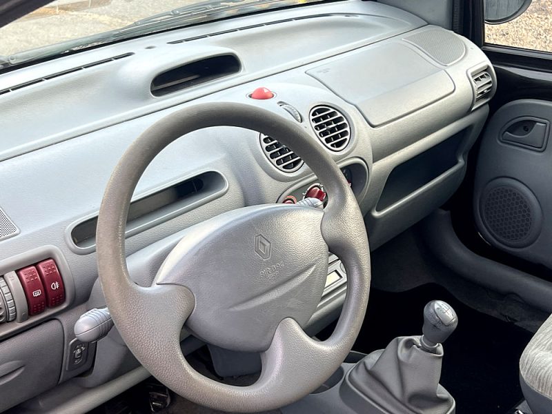RENAULT TWINGO I 2003