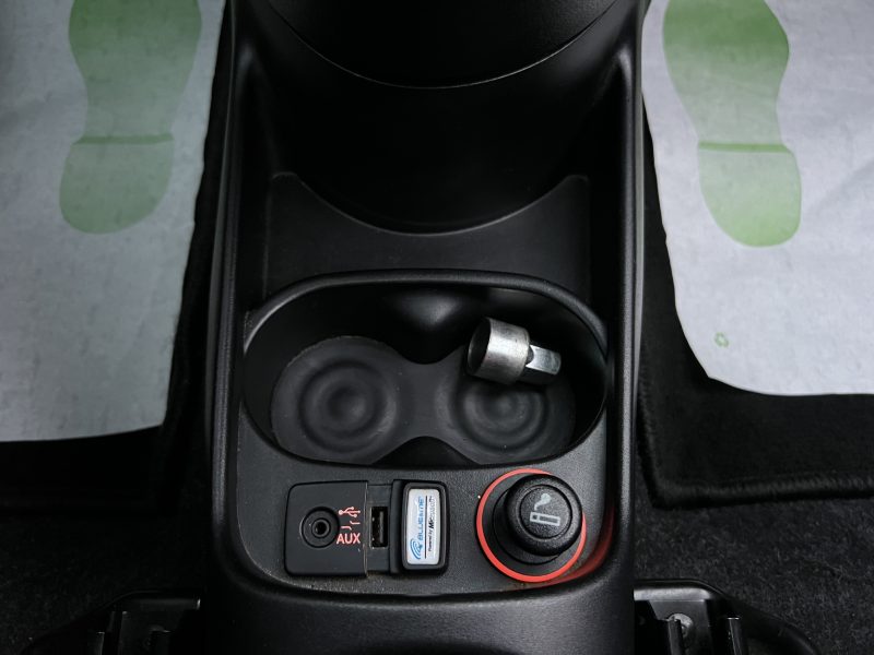 FIAT 500 S PACK SPORT 1.2 69 Cv TOIT PANORAMIQUE INTERIEUR SEMI CUIR CRIT AIR 1 - GARANTIE 1 AN