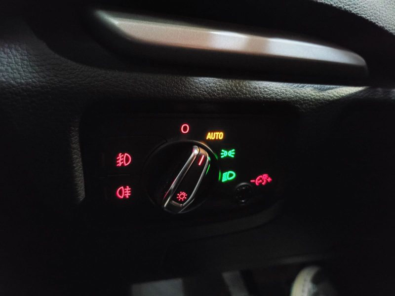 1.2 TFSI 110 cv AMBITION / RADAR AR / REGULATEUR / GPS