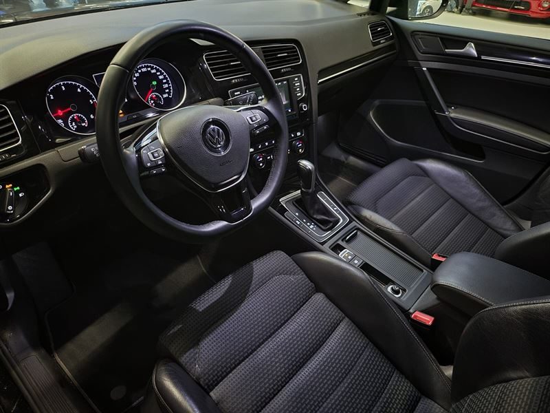 VOLKSWAGEN GOLF VII 2.0 TDI DSG7 150cv CARAT EXCLUSIVE /SIEGE CHAUFFANT/MASSANT+AIDE AU PARKING +GPS