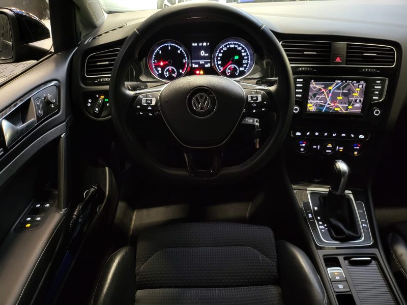 VOLKSWAGEN GOLF VII 2.0 TDI DSG7 150cv CARAT EXCLUSIVE /SIEGE CHAUFFANT/MASSANT+AIDE AU PARKING +GPS
