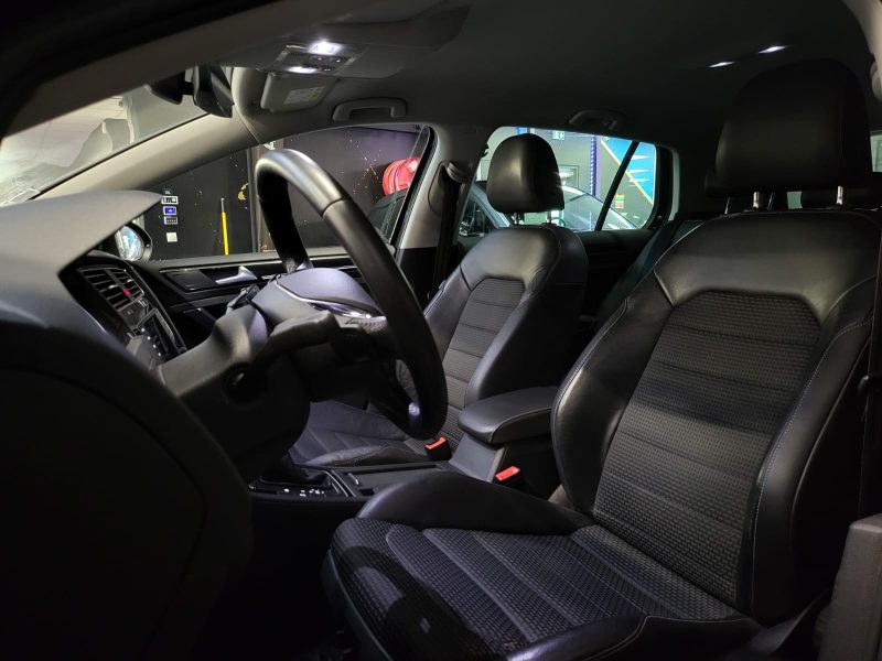 VOLKSWAGEN GOLF VII 2.0 TDI DSG7 150cv CARAT EXCLUSIVE /SIEGE CHAUFFANT/MASSANT+AIDE AU PARKING +GPS