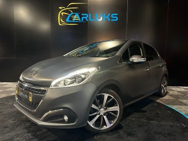 PEUGEOT 208 1.2 THP 110cv EAT6 , Féline , Toit Panoramique // Distribution NEUVE