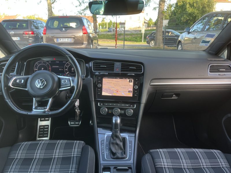 VOLKSWAGEN GOLF VII 2017