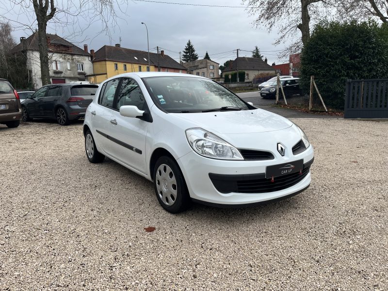 RENAULT CLIO 2009