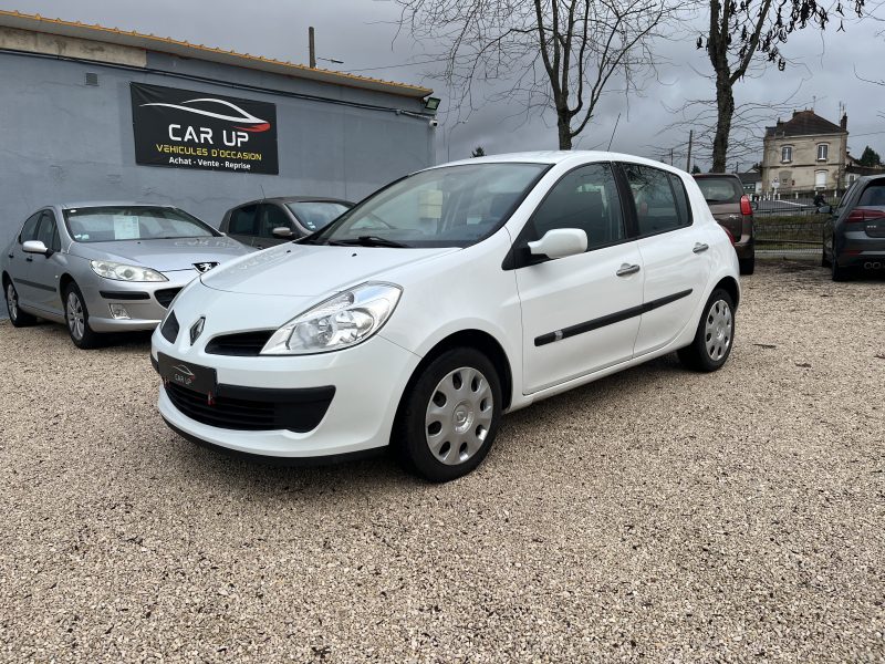 RENAULT CLIO 2009