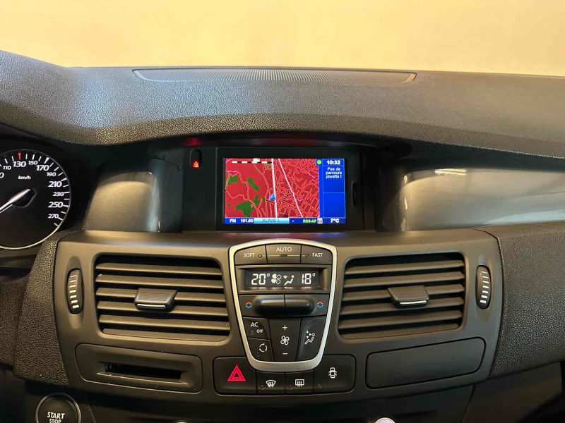 RENAULT LAGUNA III 2009