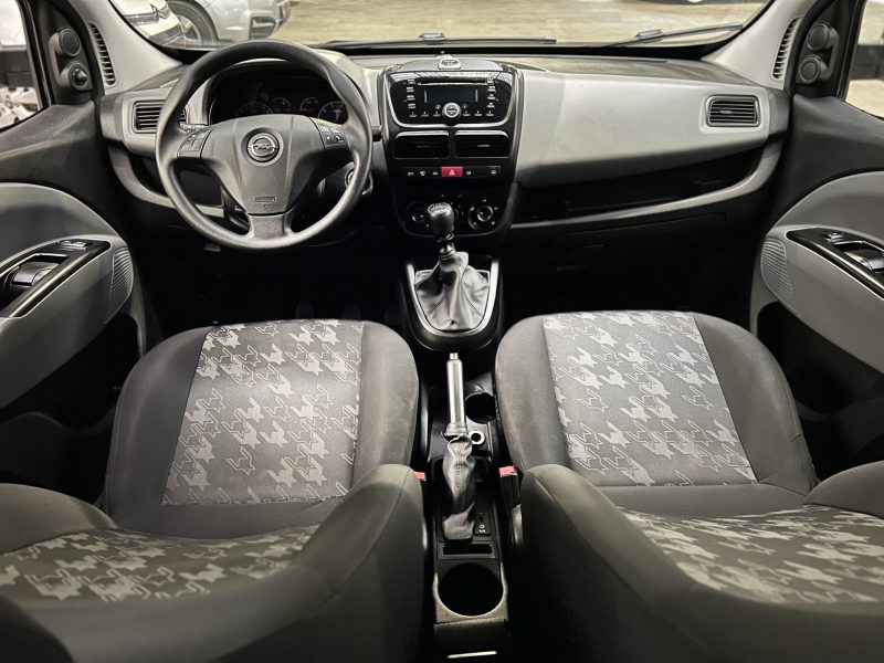 OPEL COMBO 1.4 95CH 7PL