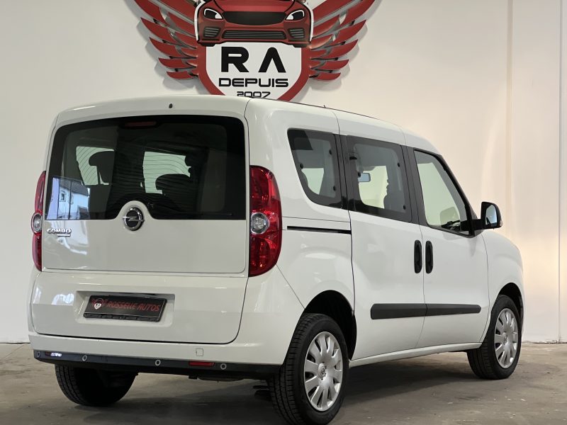 OPEL COMBO 1.4 95CH 7PL