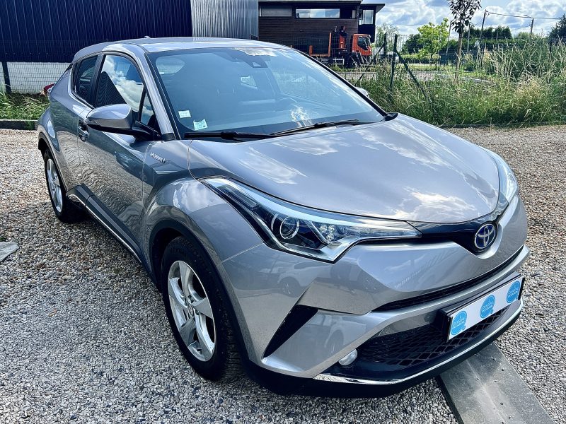 TOYOTA C-HR 2017