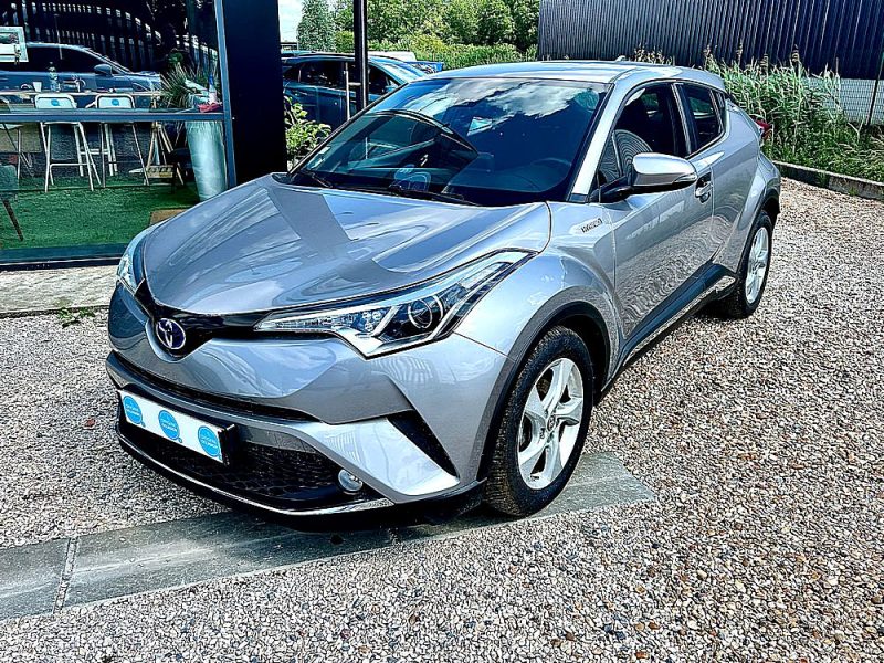 TOYOTA C-HR 2017