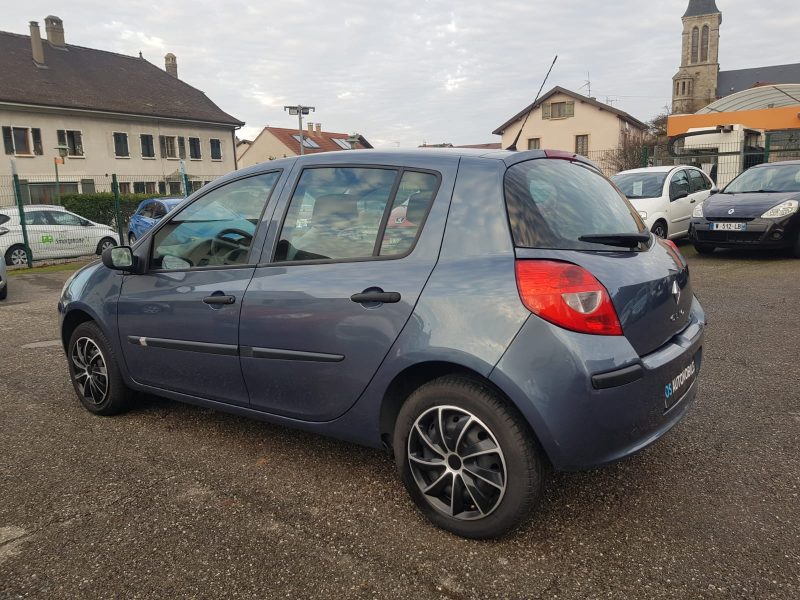 RENAULT CLIO III 1.2i 75CV DYNAMIQUE