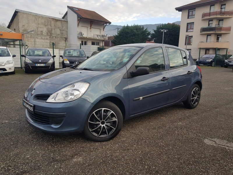 RENAULT CLIO III 1.2i 75CV DYNAMIQUE
