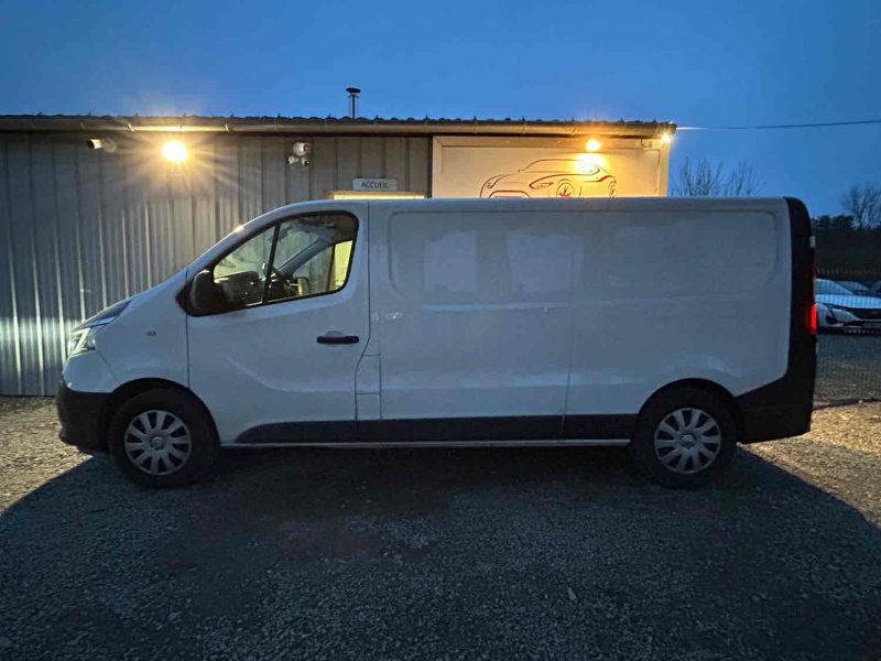 RENAULT TRAFIC III Camionnette 2020