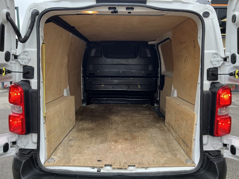 PEUGEOT EXPERT III 1.6 BLUE HDI 115 Cv MOYEN / 3 PLACES GPS CARPLAY & ANDROID - GARANTIE 6 MOIS