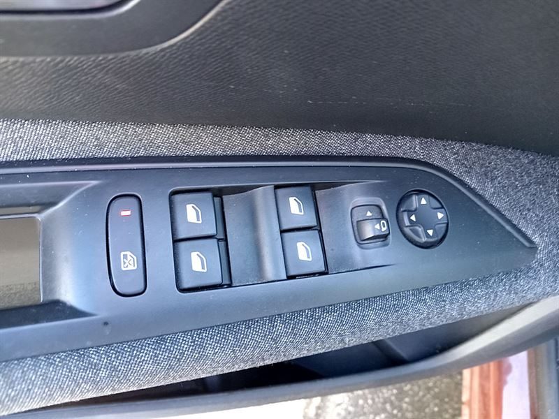 PEUGEOT 3008 SUV 2018