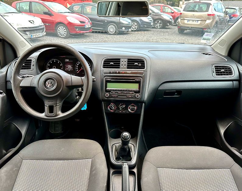 VOLKSWAGEN POLO V 2014