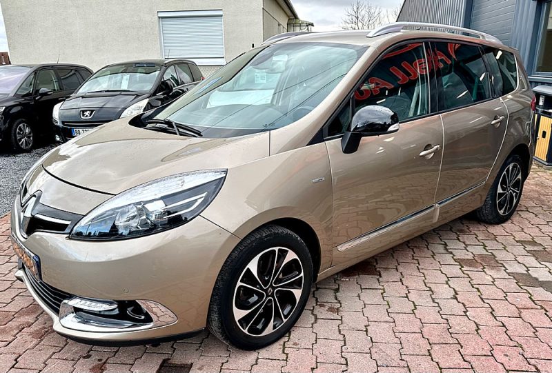 RENAULT SCÉNIC III 2015
