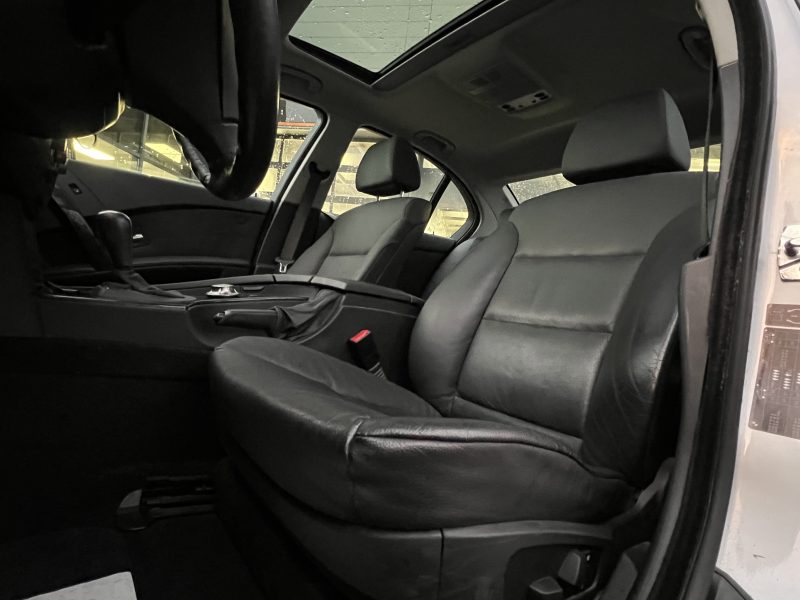 BMW SERIE 5 E 60 530 D 3.0 6CYLINDRES 218 BVA 38 800 KMS CUIR TOIT OUVRANT ORIGINE FRANCE