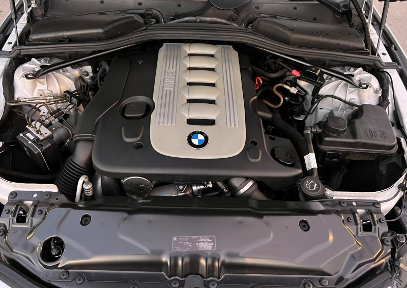 BMW SERIE 5 E 60 530 D 3.0 6CYLINDRES 218 BVA 38 800 KMS CUIR TOIT OUVRANT ORIGINE FRANCE