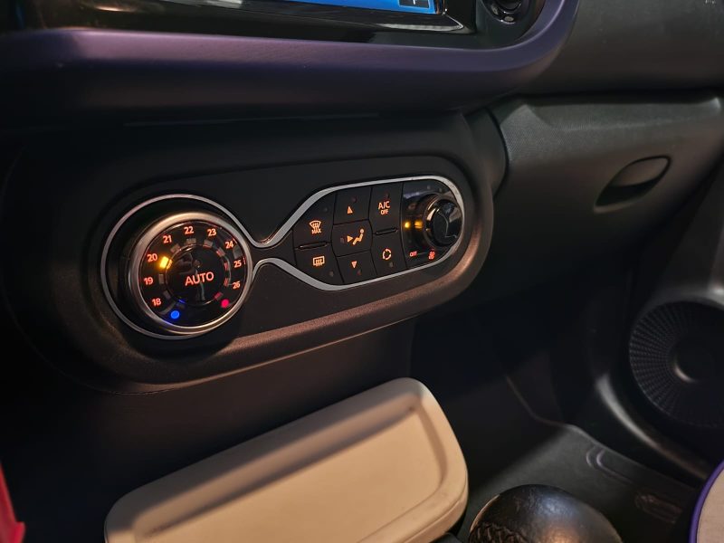 RENAULT TWINGO III 0.9 TCe 90Cv COSMIC INTENSE EDC EDITION LIMITEE