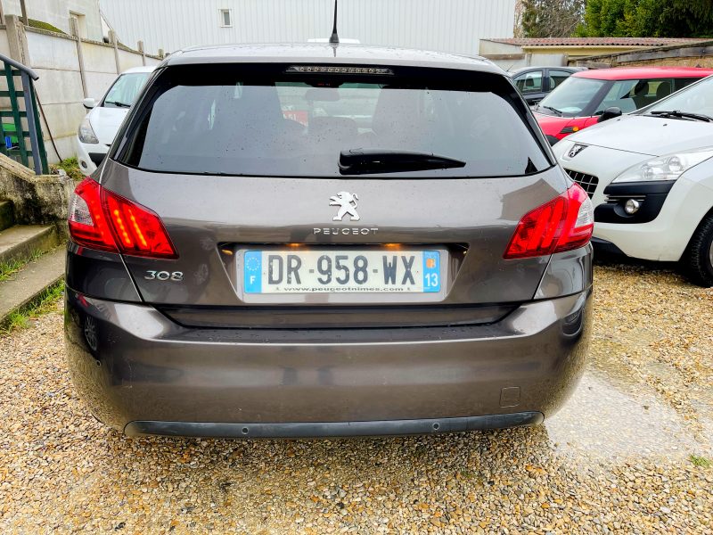 PEUGEOT 308 II 2015