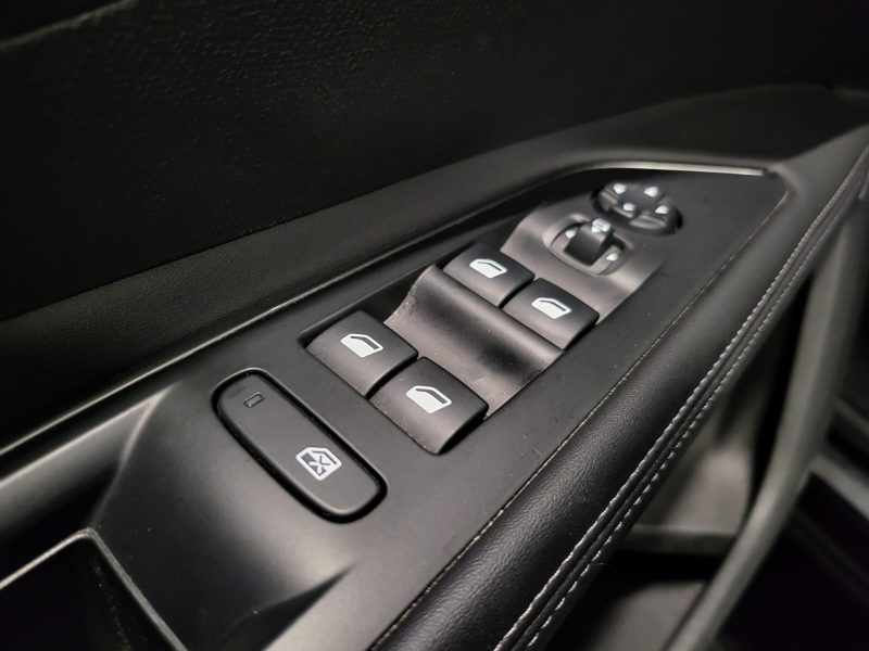 PEUGEOT 5008 1.2 PURETECH 130 CV ALLURE BUSINESS / CAMERA / CARPLAY / ANGLE MORT