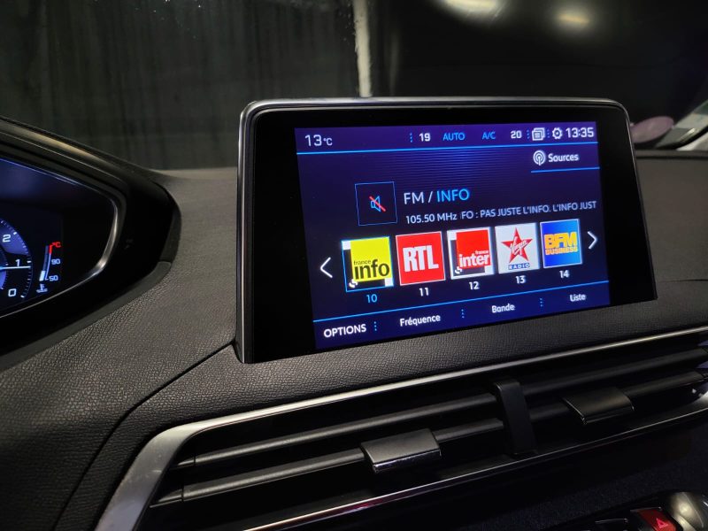 PEUGEOT 5008 1.2 PURETECH 130 CV ALLURE BUSINESS / CAMERA / CARPLAY / ANGLE MORT