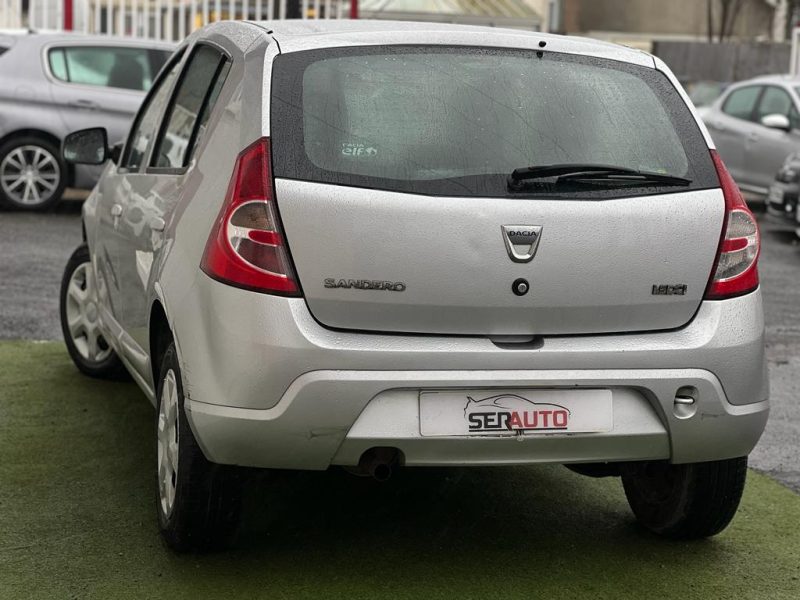DACIA SANDERO 2012