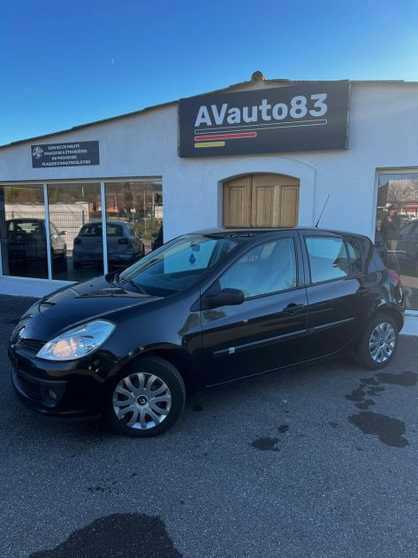 RENAULT CLIO 1.2 75 Authentique 