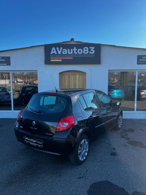 RENAULT CLIO 1.2 75 Authentique 
