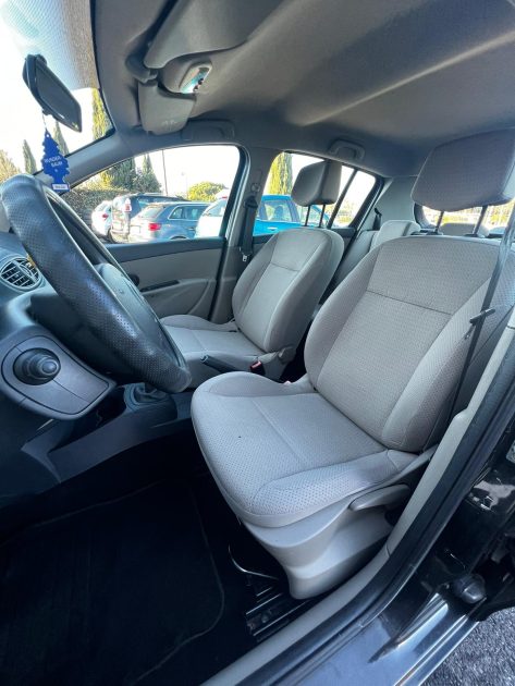 RENAULT CLIO 1.2 75 Authentique 