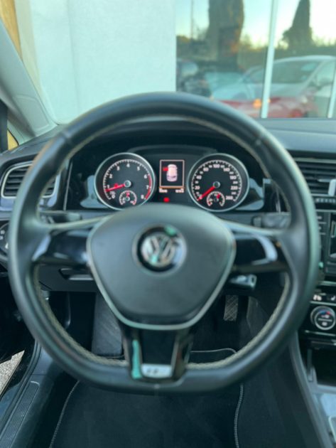 VOLKSWAGEN GOLF  2014