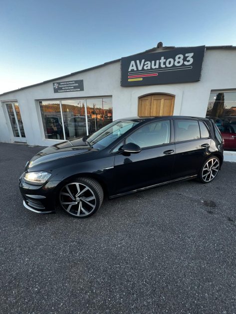 VOLKSWAGEN GOLF  2014
