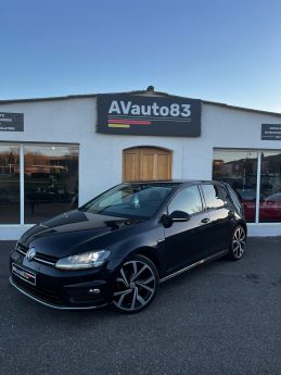 VOLKSWAGEN GOLF  2014