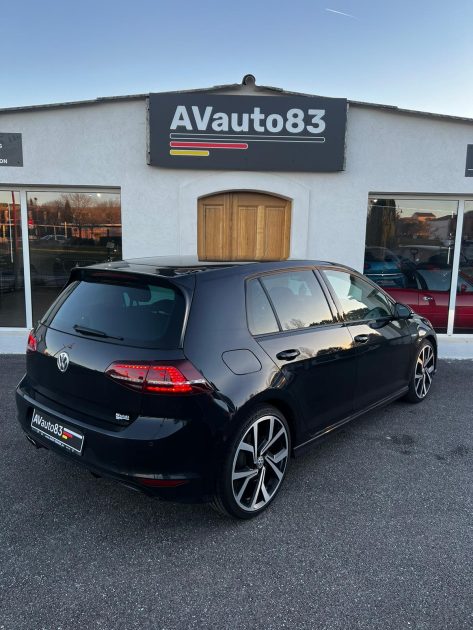 VOLKSWAGEN GOLF  2014