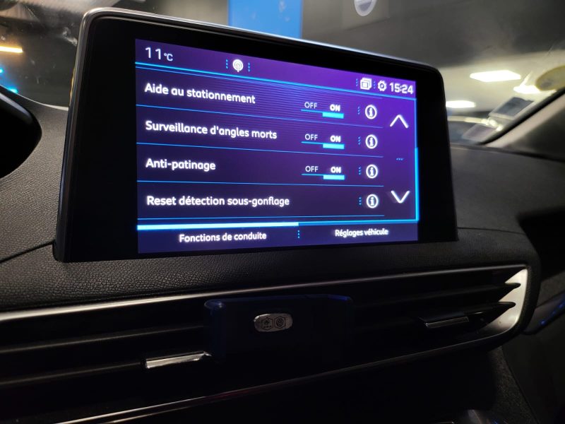 PEUGEOT 3008  1.5 BLUE HDI 130 GT LINE EAT TOIT OUVRANT / VIRTUAL COCKPIT / APPLE CARPLAY