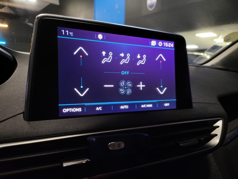 PEUGEOT 3008  1.5 BLUE HDI 130 GT LINE EAT TOIT OUVRANT / VIRTUAL COCKPIT / APPLE CARPLAY