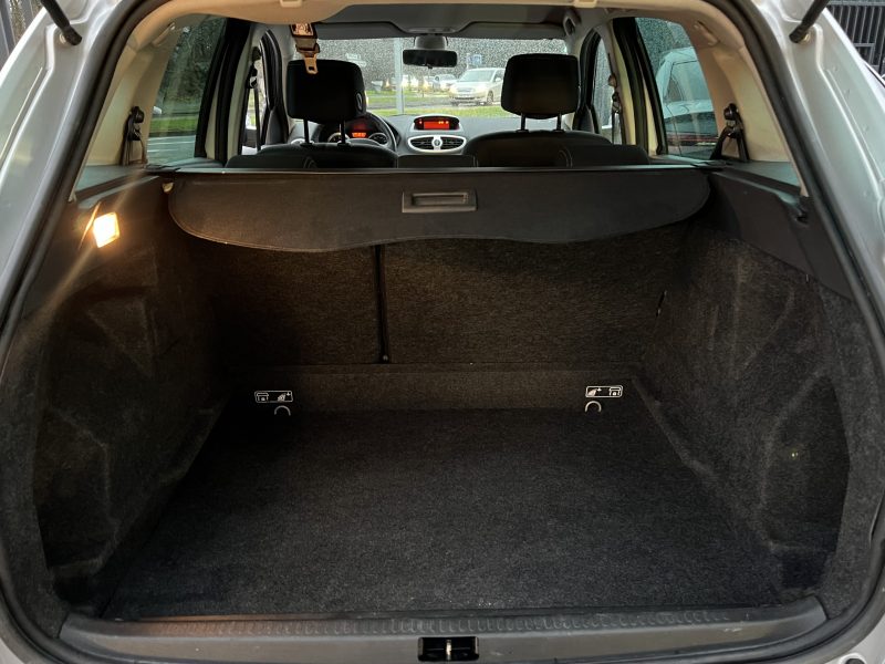 RENAULT CLIO III PHASE 2 ESTATE 1.5 DCI 70 Cv - GARANTIE 1 AN