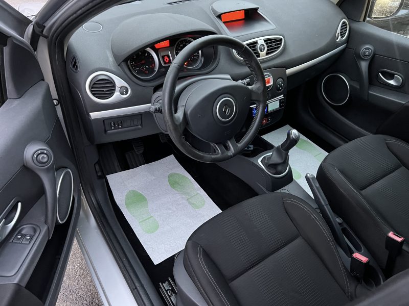 RENAULT CLIO III PHASE 2 ESTATE 1.5 DCI 70 Cv - GARANTIE 1 AN