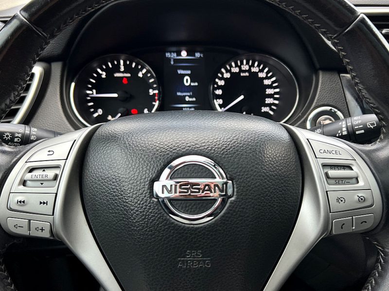 NISSAN QASHQAI II CONNECT EDITION 1.5 DCI 110 Cv GPS CAMERA 360 TOIT PANORAMIQUE - GARANTIE 1 AN