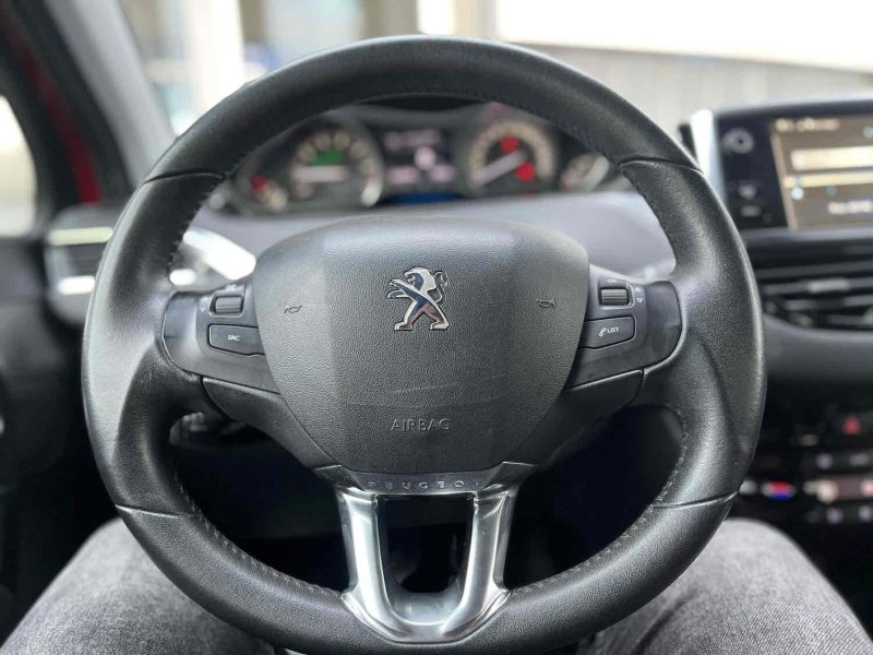 PEUGEOT 208 I 2013