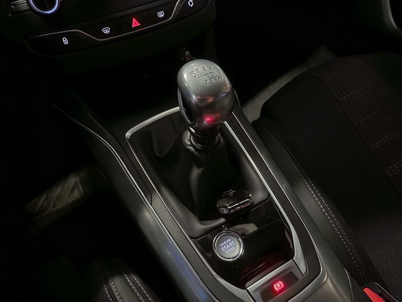 PEUGEOT 308 II 1.2 THP 130cv ALLURE / APPLE CARPLAY / ANGLES MORT / FULL ENTRETIEN PEUGEOT