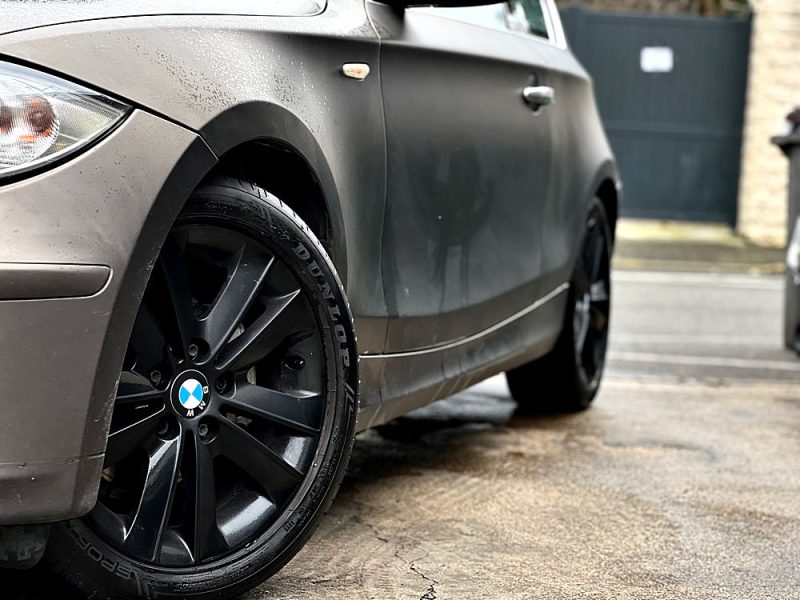 BMW SERIE 1 118 D SPORT 143 / PAYEZ 4X !