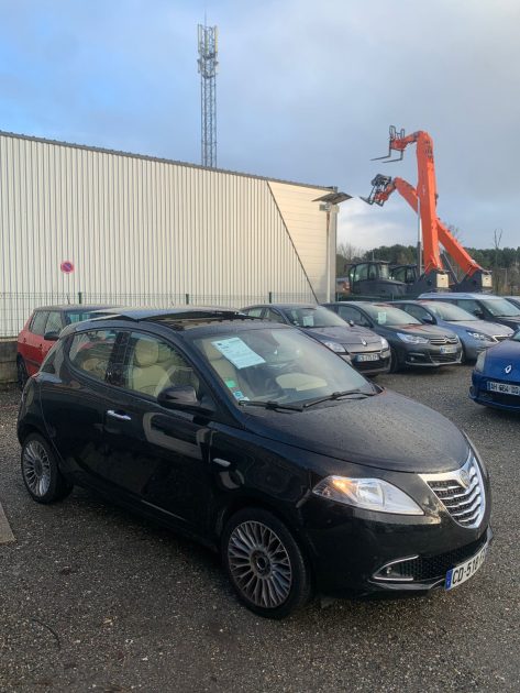 LANCIA YPSILON CD-518-FX