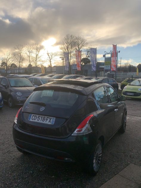 LANCIA YPSILON CD-518-FX