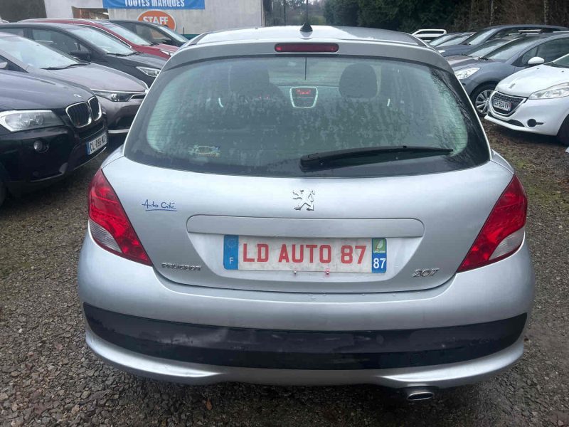 PEUGEOT 207 2009